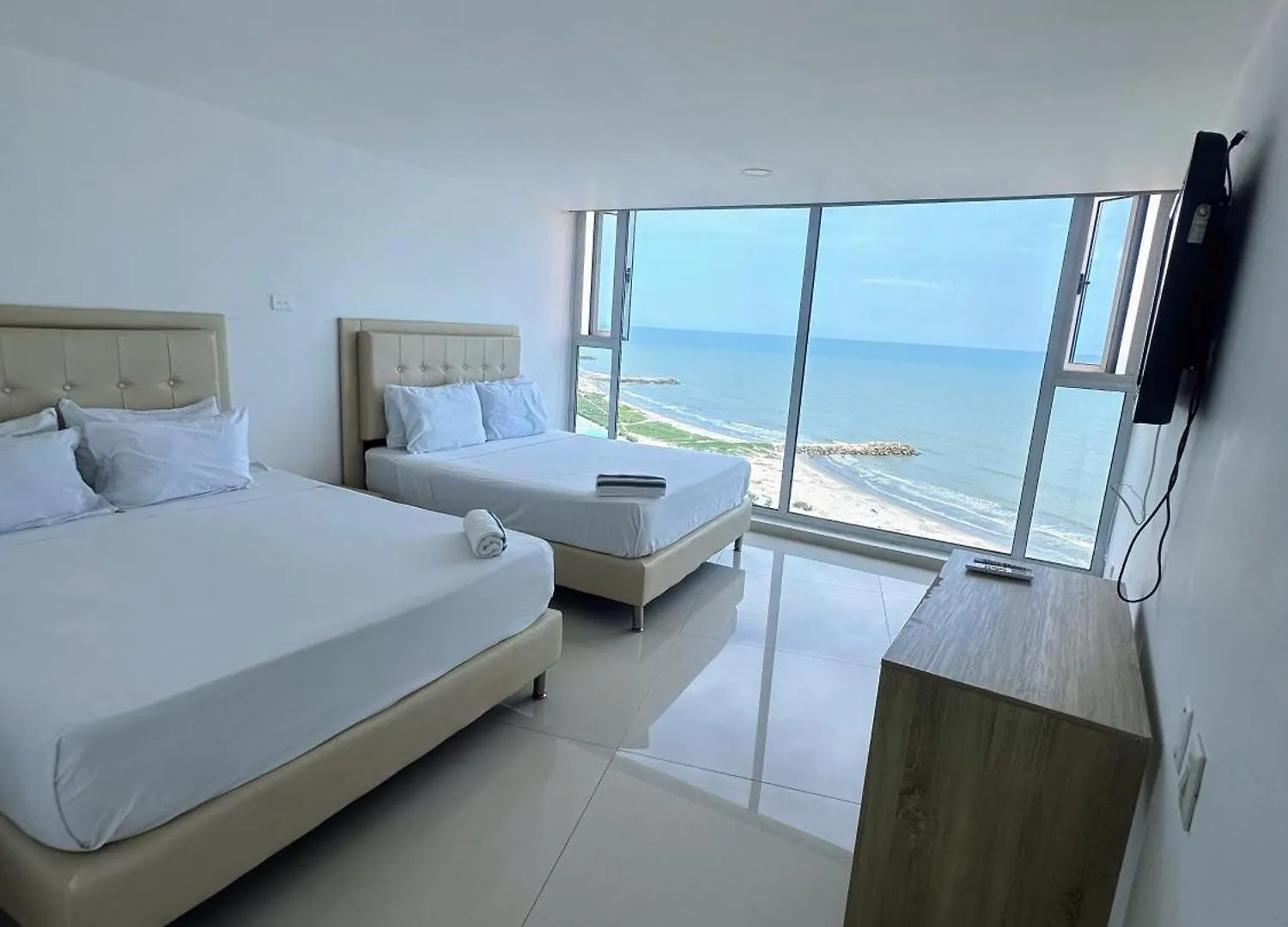 Penthouse Vista Panoramica Frontal Al Mar 450 Mts2 Apartment Cartagena 0*,  Colombia