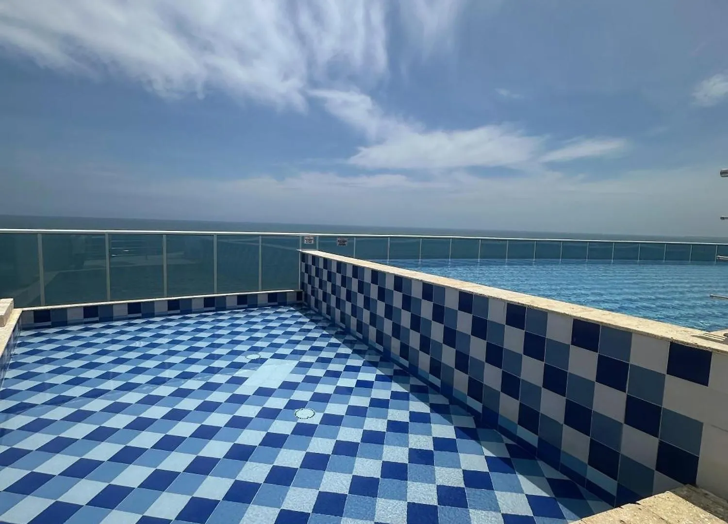 Penthouse Vista Panoramica Frontal Al Mar 450 Mts2 Apartment Cartagena